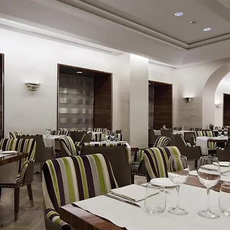 Una Hotels Deco Roma 